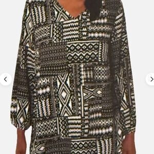 Mario Serrani Patterned Black and White Women's V Neck Top